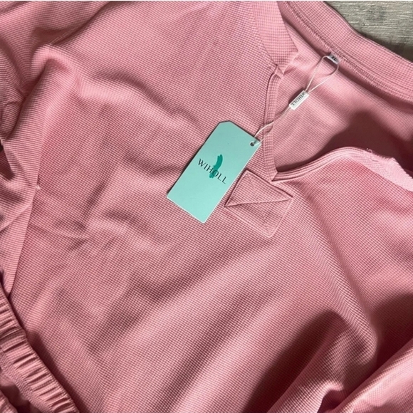 Lounge Wear Set,Matching Top And Short,Comfortable, Cozy, Matching Pink Size Lg - Picture 4 of 5